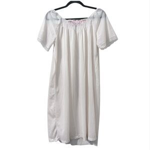 Kelly Reed Nightgown‎ Medium Silky Nylon Satin Trim Floral Embroidered Floral